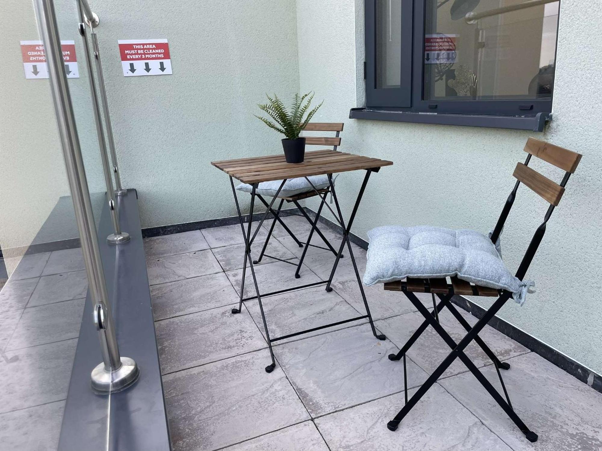 Modern 2-Bed Apartment With Balcony, Close To Oxford City Centre With Free Parking Екстер'єр фото