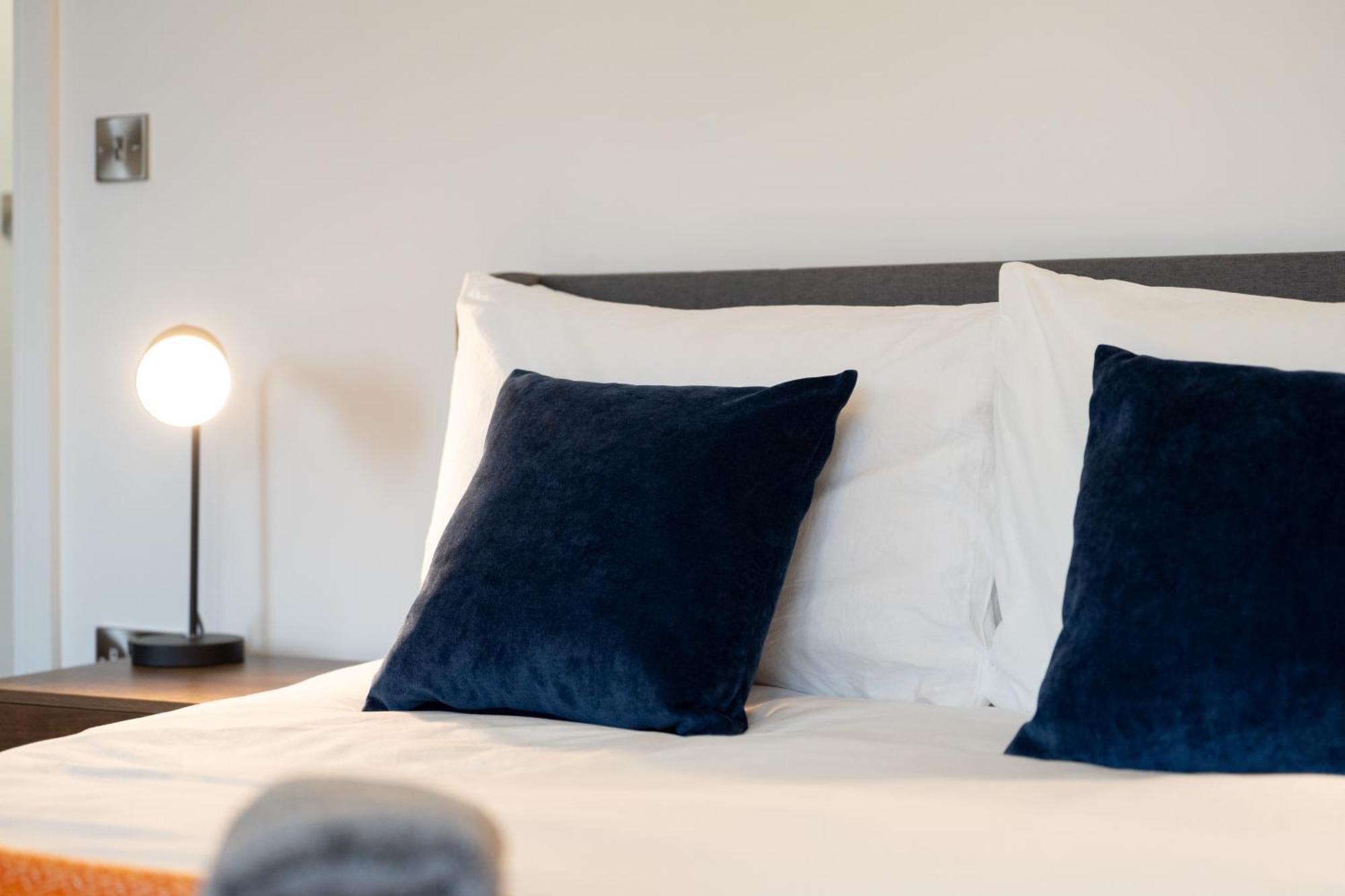 Modern 2-Bed Apartment With Balcony, Close To Oxford City Centre With Free Parking Екстер'єр фото